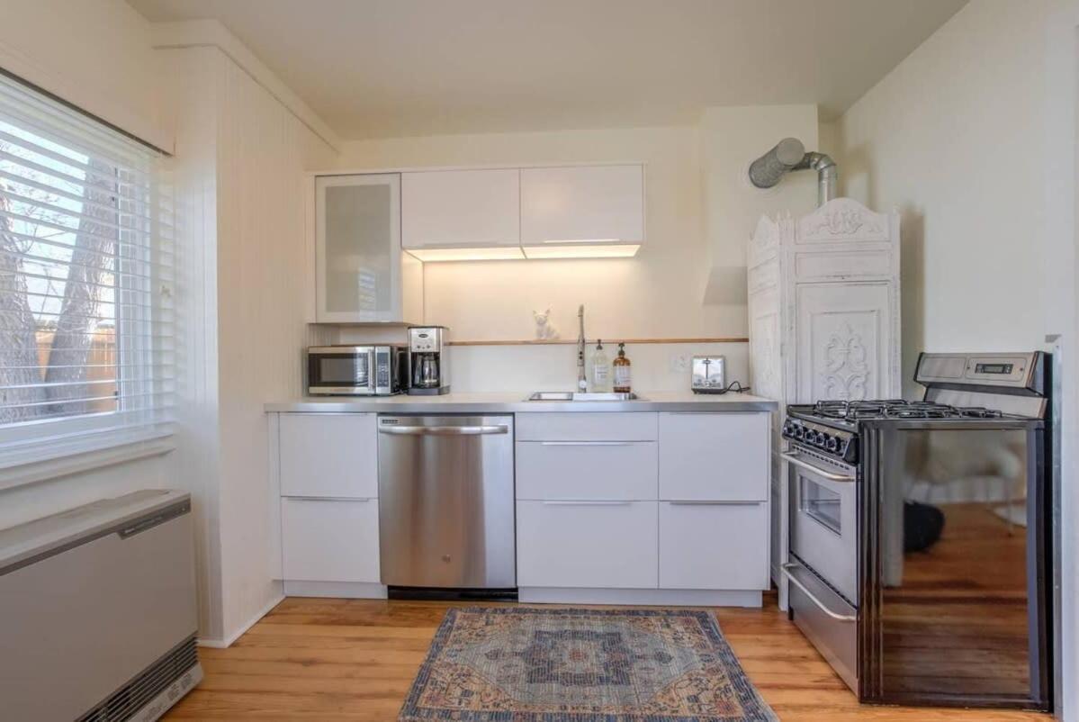 콜로라도스프링스 Vintage Tiny House Cute 1Bdrm Big Appeal 빌라 외부 사진